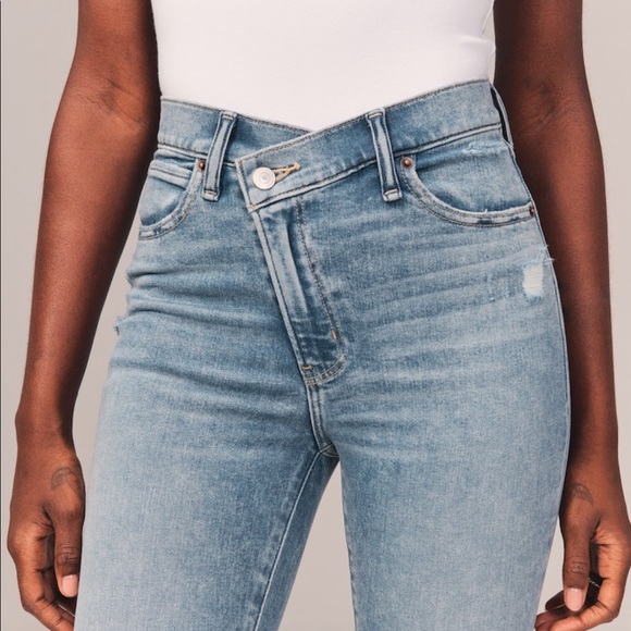 Abercrombie High Rise Super Skinny Jeans - Picture 3 of 16